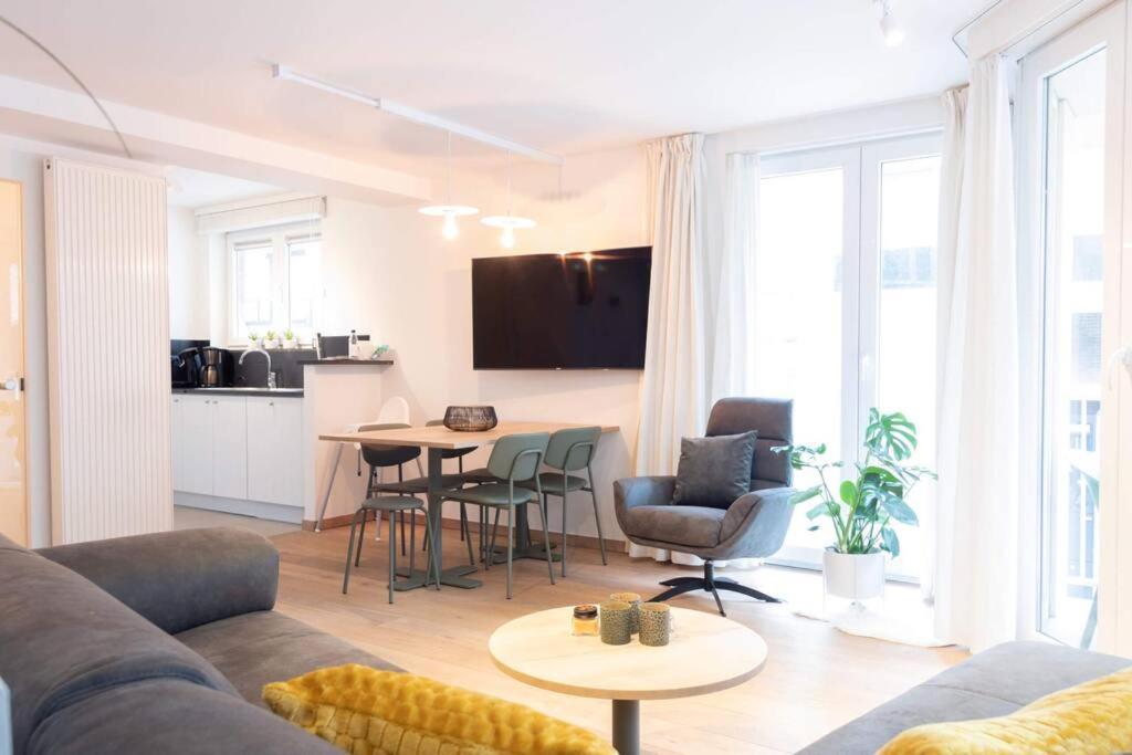 A Bien Venue - Modern Appartement, 50M Van Zee クノック・ヘイスト エクステリア 写真